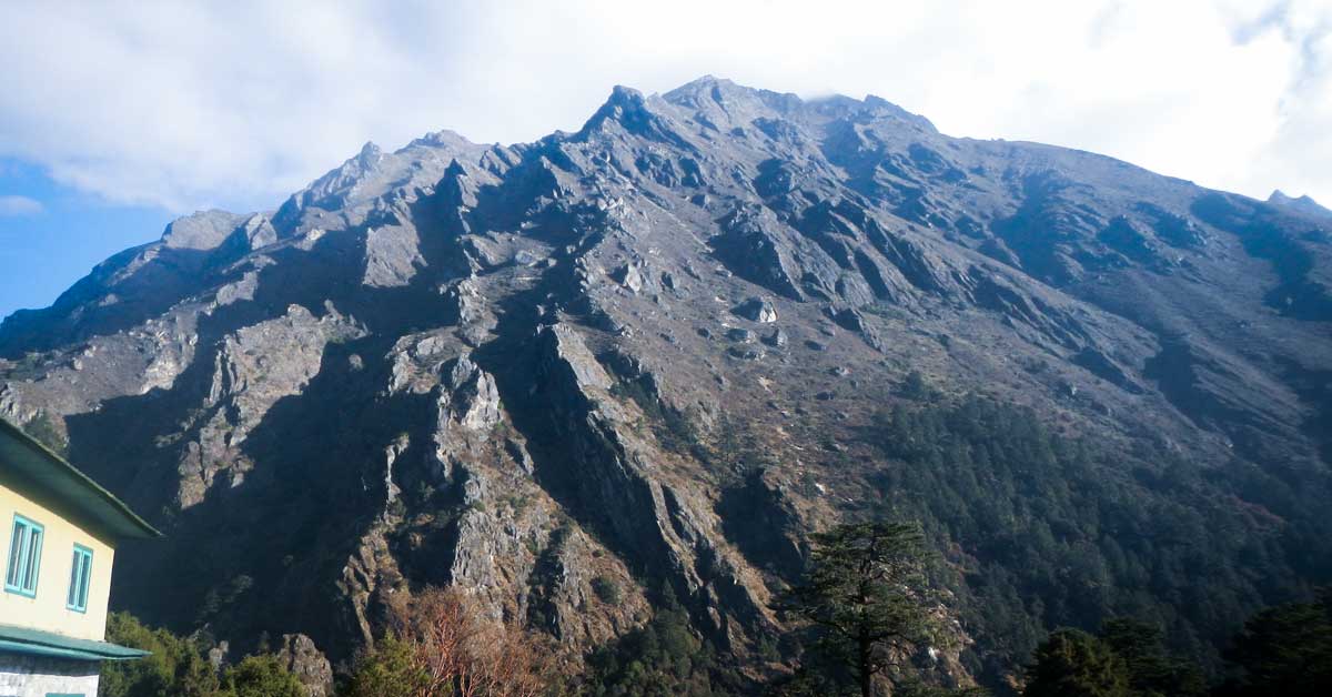 Everest Base Camp Trek Lobuche