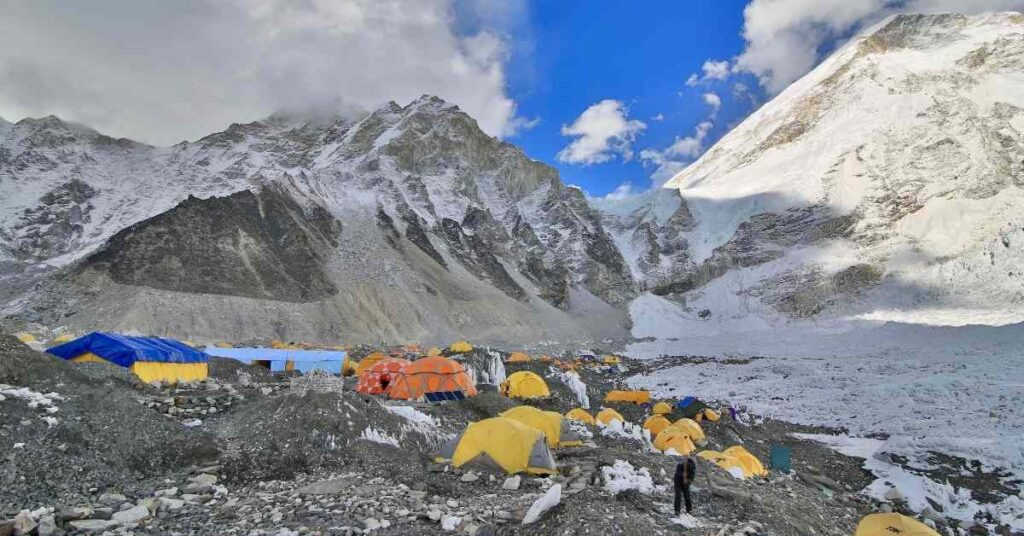 highlights of everest base camp_cover image