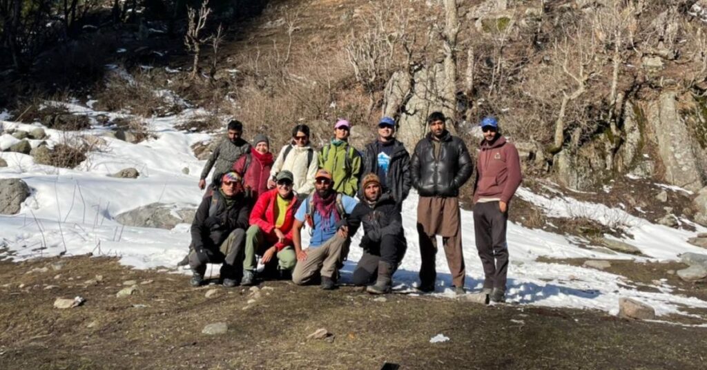 kashmir winter trek Marchoi_Adventure-pulse_Trek team at base camp