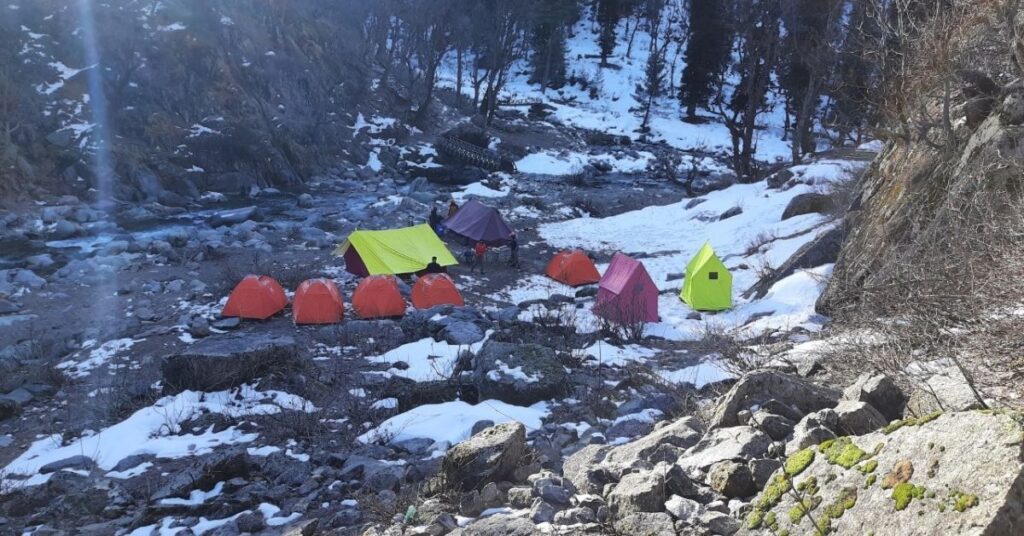 marchoi_kashmir winter trek _Adventure-pulse_base camp at Dumail