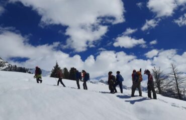 kashmir winter trek Marchoi_Adventure-pulse_climb to Shadimarg