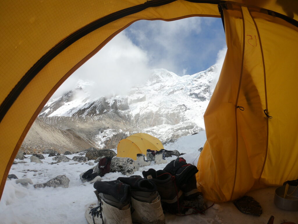 Dome Shape tent for trekking