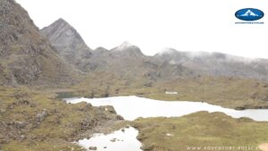 Bhutan Trek, lakes and mountains on the Druk Path Trek