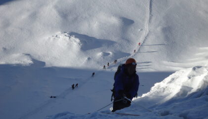 On the way to Lobuche summit