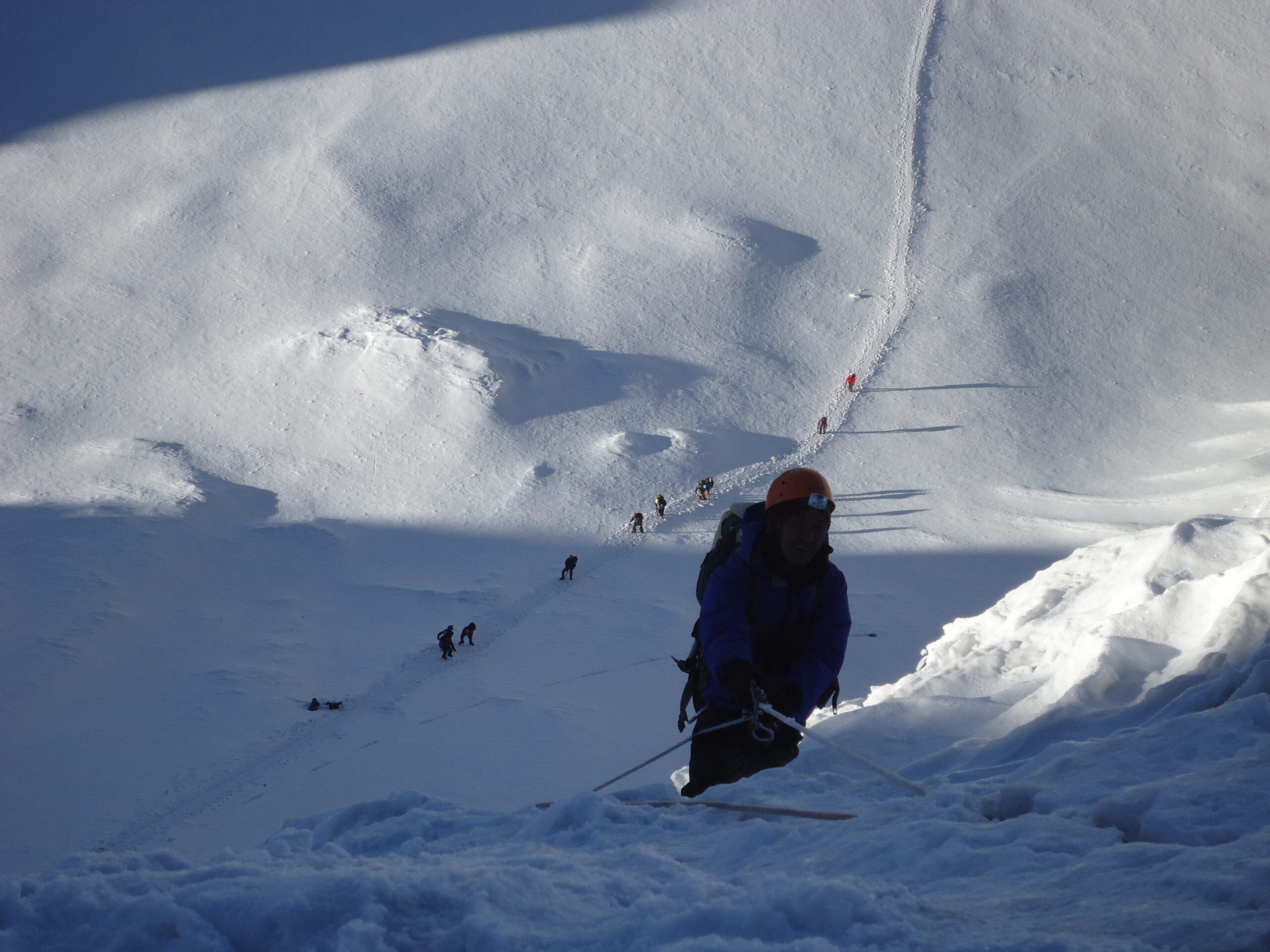 On the way to Lobuche summit