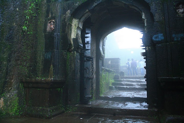 Lohagad Trek, trek near Pune