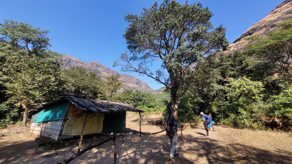 Into the forests of Khireshwar. The trek to Harishchandragad begins.