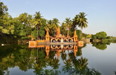 ramdara-temple-trek-in-pune