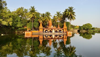 ramdara-temple-trek-in-pune
