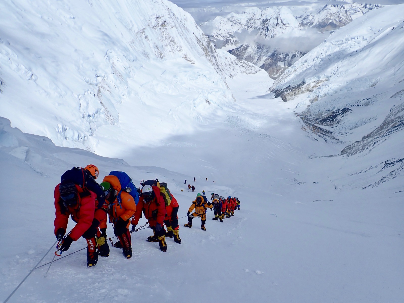 Leadership Blog 3 Everest Climbing Team Mountaineers on Everest
