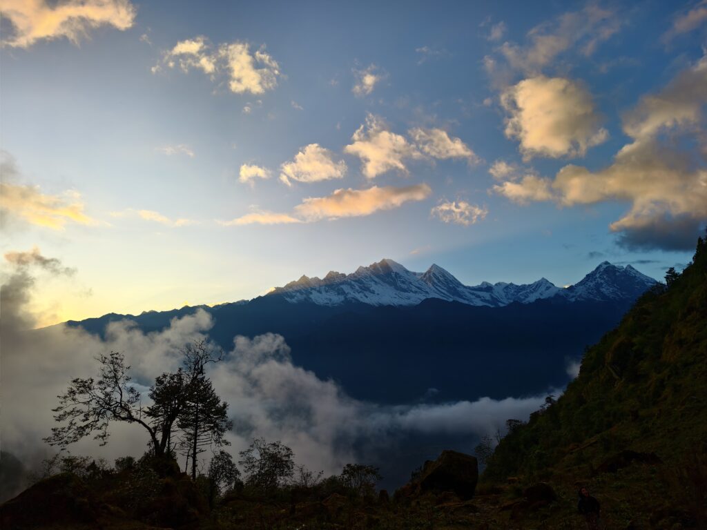 Sunset views with mountains