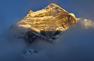 Sunset views on Mera Peak